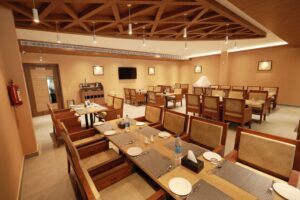 Hotel viraj Retret gallery - Restaurant image
