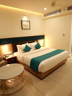 Best Hotel in Munroe island-Hotel Viraj retreat Suite Rooms
